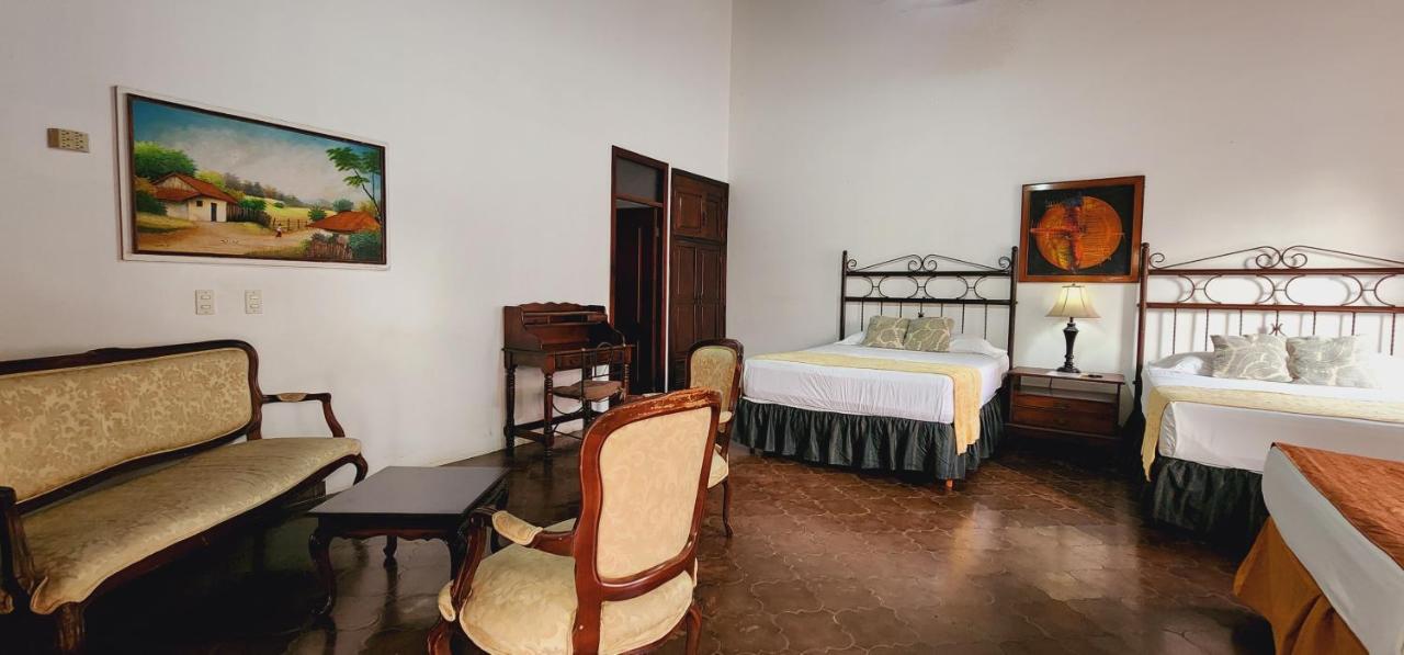 Camilas Hotel ซานเปโดร ซูลา ภายนอก รูปภาพ