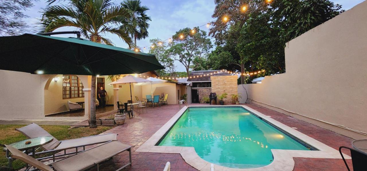 Camilas Hotel ซานเปโดร ซูลา ภายนอก รูปภาพ